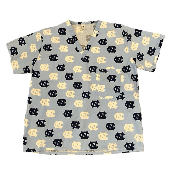 🩵 University of North Carolina Tarheels Scrubs Shirt | Uniform Shirt | Large - Picture 1 of 6